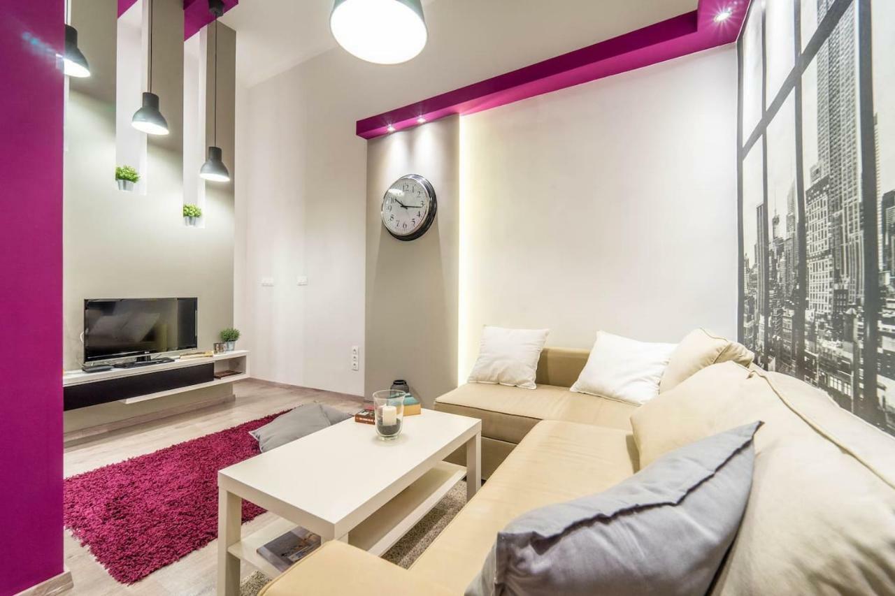 Cozy Downtown Studio Apartment Budapest Ngoại thất bức ảnh